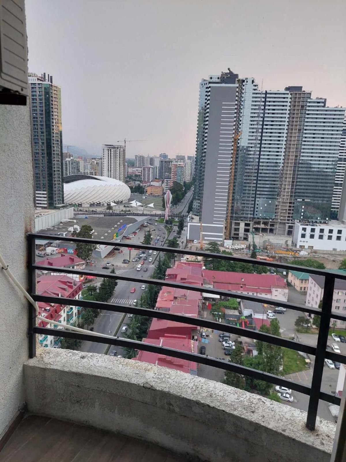 Apartment Abuseridze 5A Batumi Exterior foto