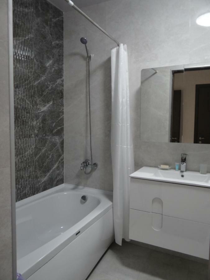 Apartment Abuseridze 5A Batumi Exterior foto